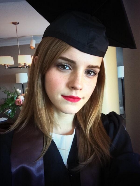 emma watson graduación